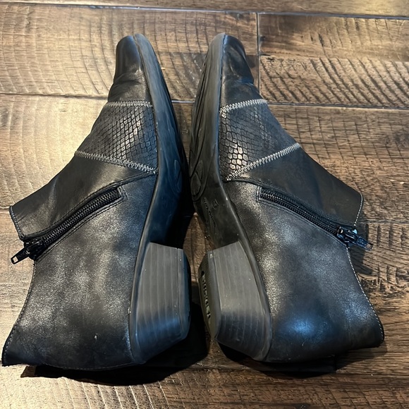 Women’s Remonte patchwork bootie Size 9(41) - Picture 9 of 9
